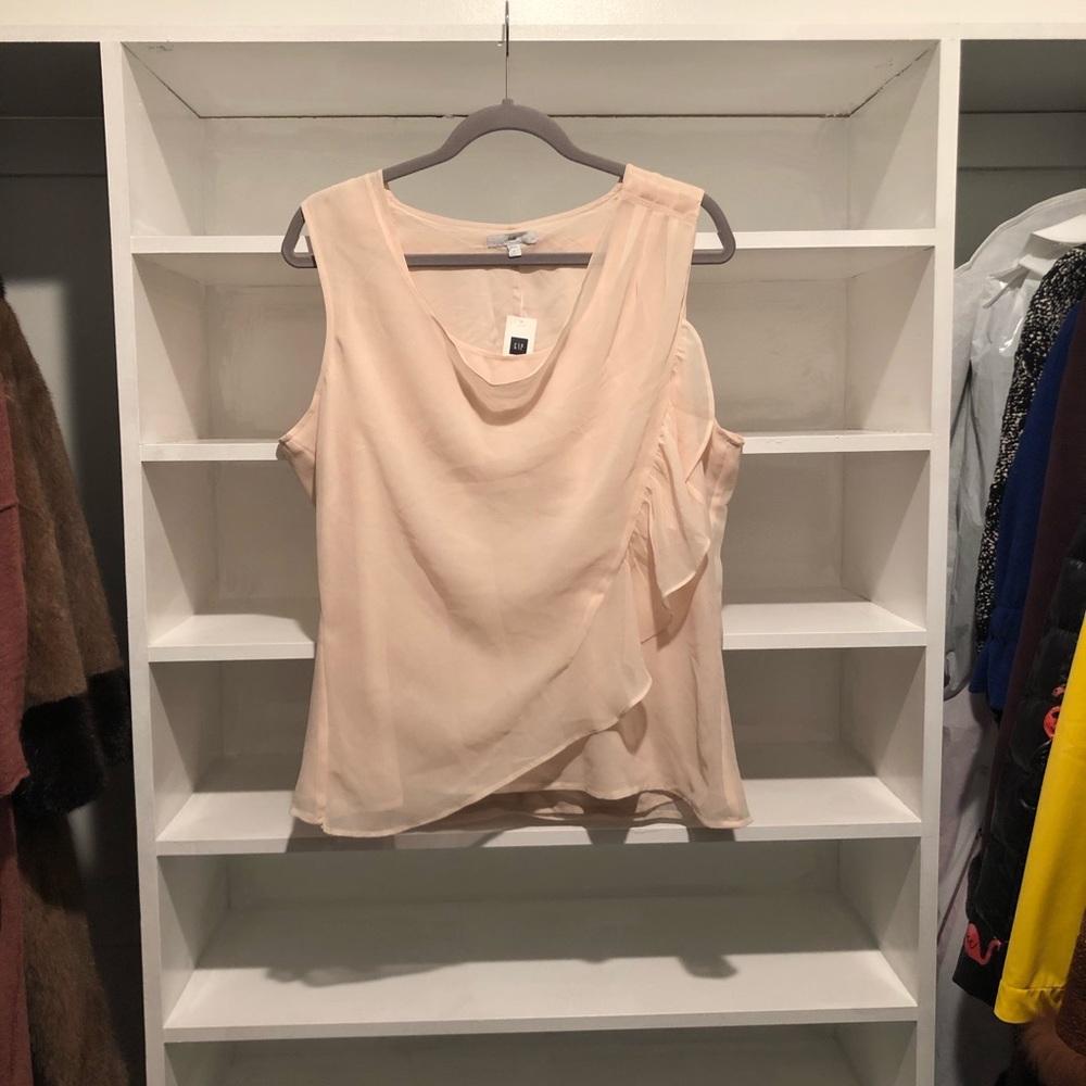 Gap Top
